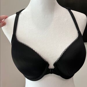 Victoria's Secret Black Scalloped Edge Bra